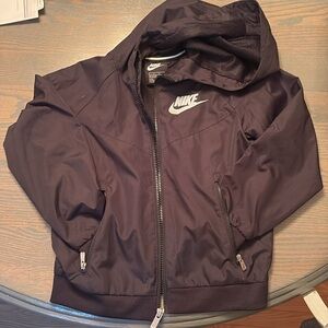 Nike wind breaker. Size 6/7